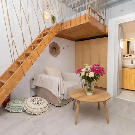 Апартаменты Zois Town Loft *