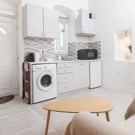 Апартаменты Zois Town Loft